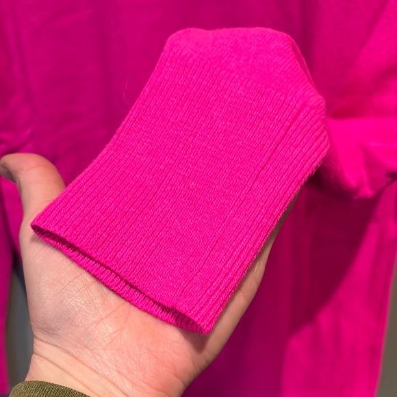 Bright Pink Sweater - Picture 4 of 6